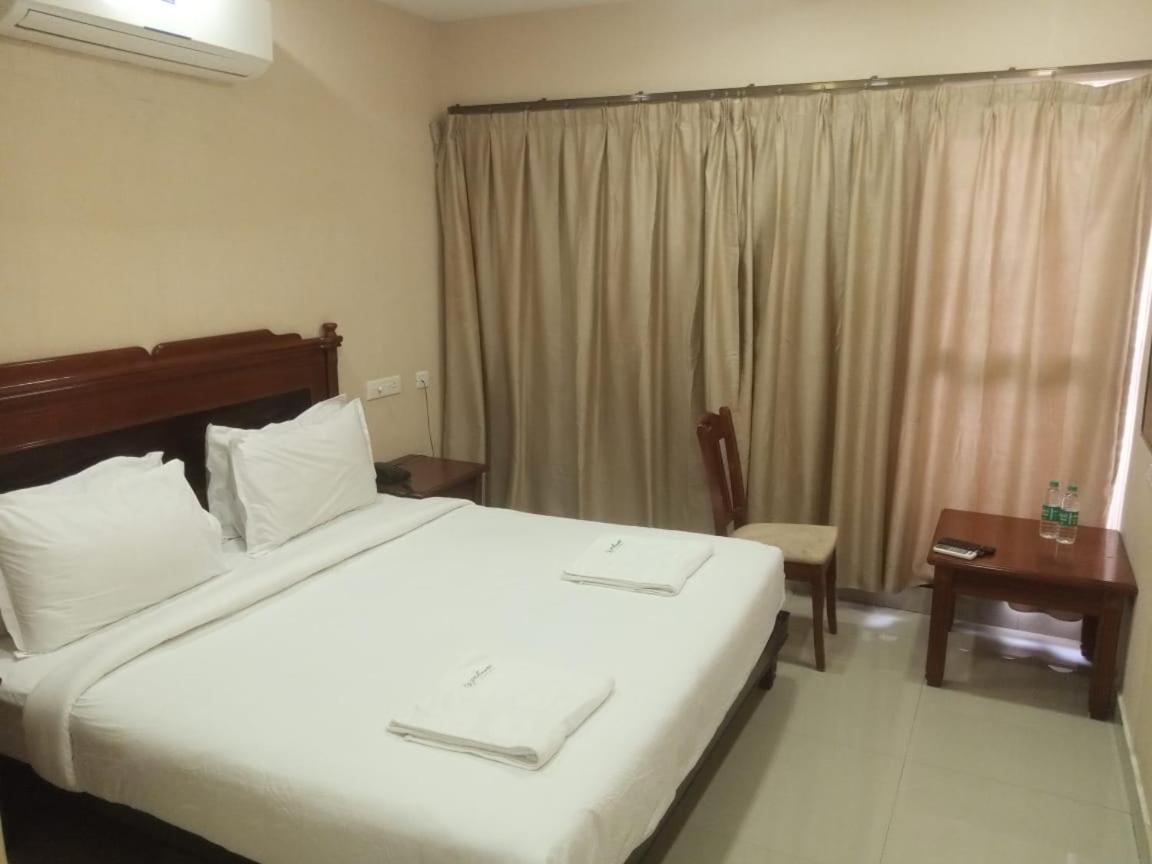 Hotel Svs Grande Pudukkottai Exterior foto