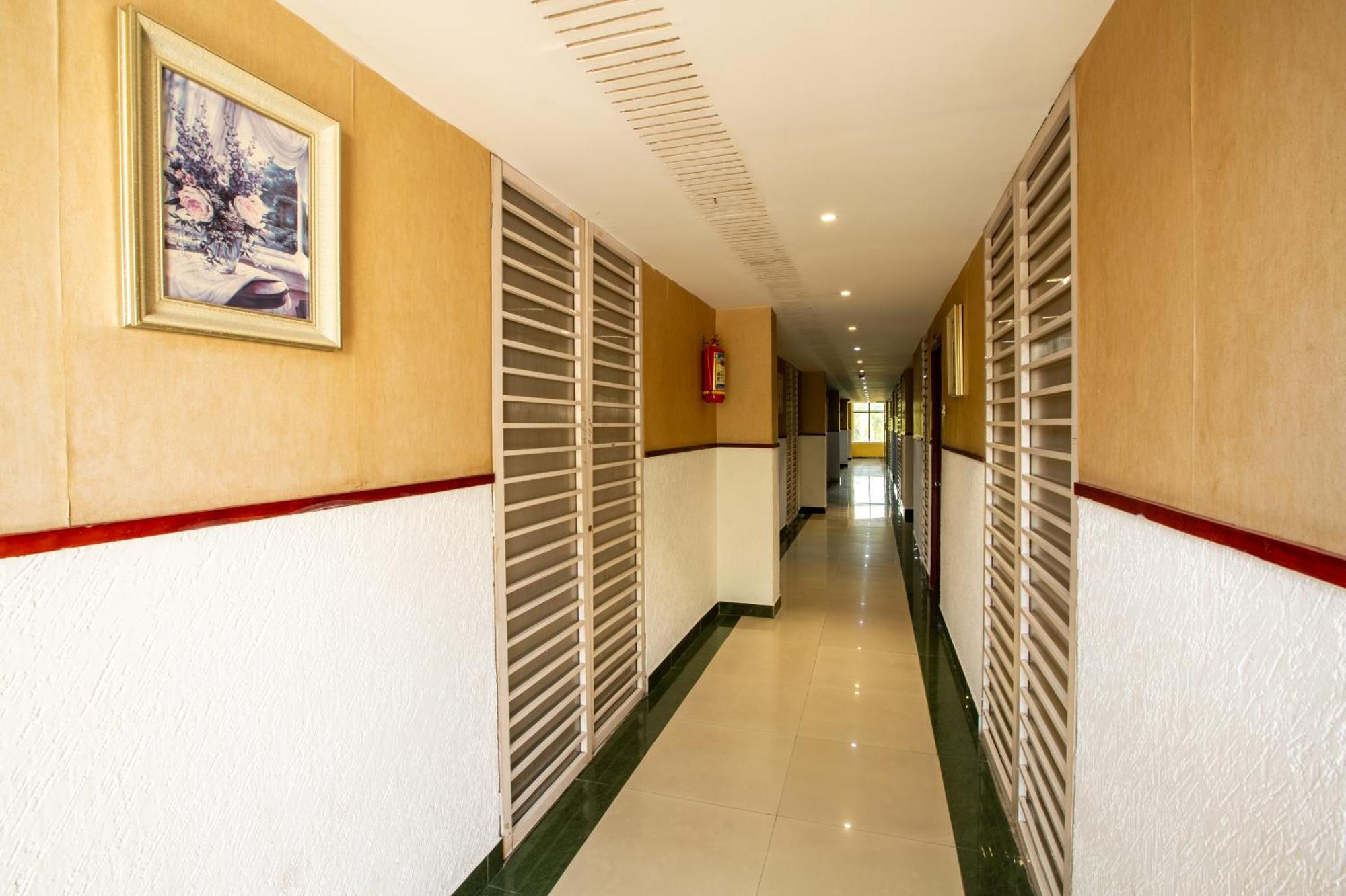 Hotel Svs Grande Pudukkottai Exterior foto